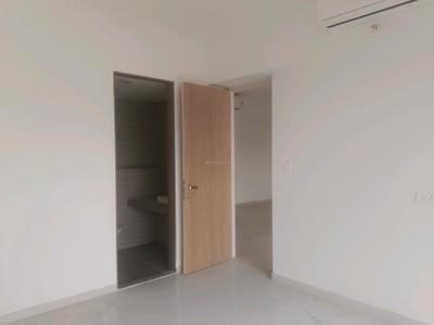 Bedroom Image of 1000 Sq.ft 2 BHK Apartment / Flat for sale in Lodha Woods, Kandivali East Mumbai for Rs. 26000000