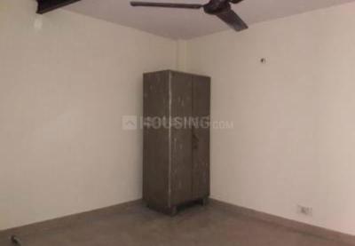 Bedroom Image of 410 Sq.ft 1 BHK Builder Floor for rent in Sant Nagar New Delhi for Rs. 21000