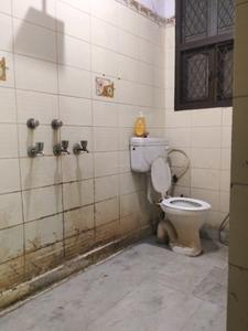 Common Bathroom Image of 820 Sq.ft 2 BHK Builder Floor for sale in Patparganj New Delhi for Rs. 6000000