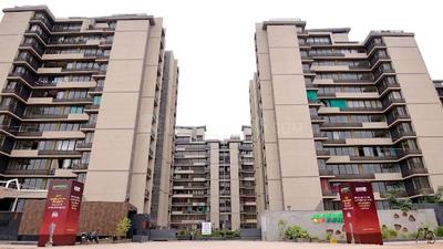 Image of 1400 Sq.ft 2 BHK Apartment / Flat for rent in Chharodi, Ahmedabad for Rs. 27000