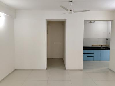Living Room Image of 1800 Sq.ft 3 BHK Apartment / Flat for rent in Indraprasth Greens, Shyamal Ahmedabad for Rs. 75000