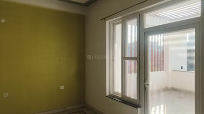 Living Room Image of 1800 Sq.ft 2 BHK Independent House for rent in Emaar Gomti Greens, Gomti Nagar Lucknow for Rs. 25000