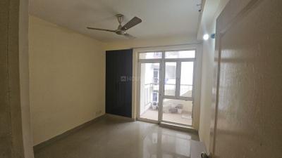 Bedroom Image of 1100 Sq.ft 2 BHK Apartment / Flat for sale in Logix Blossom Zest Phase 1 Tower A B C And Sat 1 And 2, Sector 143 Noida for Rs. 5700000