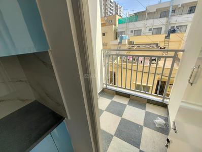 Balcony Image of 650 Sq.ft 1 BHK Apartment / Flat for rent in Kadubeesanahalli Bengaluru for Rs. 33000