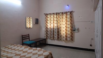 Bedroom Image of 1900 Sq.ft 3 BHK Independent House for rent in Banjara Hills Hyderabad for Rs. 40000