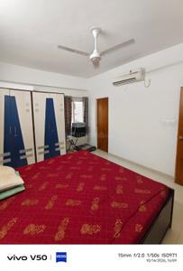 Bedroom Image of 1200 Sq.ft 3 BHK Apartment / Flat for rent in Alkapuri Vadodara for Rs. 30000