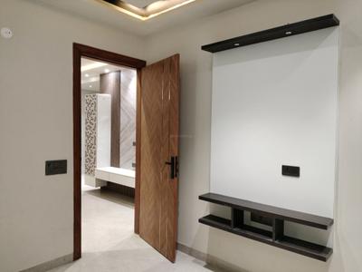 Bedroom Image of 1100 Sq.ft 3 BHK Builder Floor for sale in Sector 8 Dwarka New Delhi for Rs. 19500000