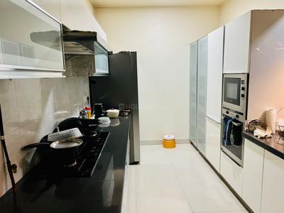 Kitchen Image of 2250 Sq.ft 4 BHK Apartment / Flat for rent in Amanora Aspire Towers, Hadapsar Pune for Rs. 105000
