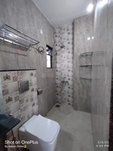 Bathroom Image of 900 Sq.ft 2 BHK Independent House for rent in Yerawada Pune for Rs. 23000