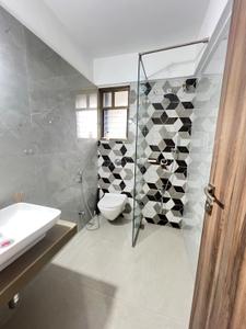 Image of 1003 Sq.ft 2 BHK Apartment / Flat for rent in Oxy Beaumonde, Viman Nagar, Pune for Rs. 48000