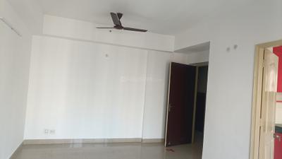 Living Room Image of 950 Sq.ft 2 BHK Apartment / Flat for sale in Paras Tierea, Sector 137 Noida for Rs. 8800000