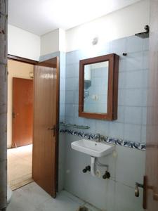 Common Bathroom Image of 1700 Sq.ft 3 BHK Apartment / Flat for sale in CGHS Royal Residency, Sector 9 Dwarka New Delhi for Rs. 29800000