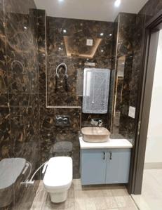 Bathroom Image of 1125 Sq.ft 3 BHK Independent House for sale in Vikaspuri 3bhk Luxurios Home, Vikaspuri New Delhi for Rs. 21000000