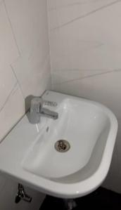 Bathroom Image of 1270 Sq.ft 3 BHK Apartment / Flat for rent in Pundag Ranchi for Rs. 16000