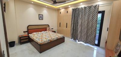 Bedroom Image of 3000 Sq.ft 4 BHK Builder Floor for rent in Sector 46 Noida for Rs. 100000
