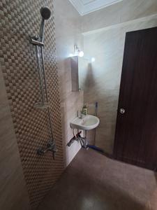 Bathroom Image of 1010 Sq.ft 2 BHK Apartment / Flat for sale in Crescent The Solitaire, Saki Naka Mumbai for Rs. 18400000