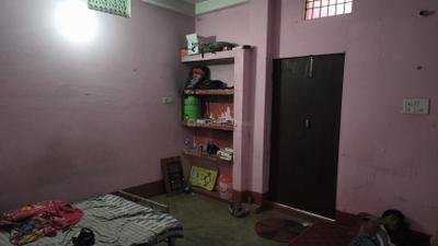 Living Room Image of 550 Sq.ft 2 BHK Builder Floor for rent in Mithapur Patna for Rs. 2500