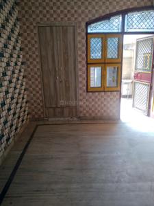 Bedroom Image of 2000 Sq.ft 3.5 BHK Builder Floor for rent in Sector 31 Faridabad for Rs. 35000
