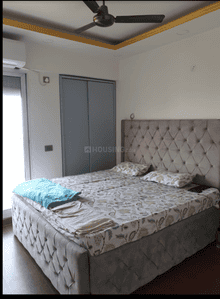 Image of 900 Sq.ft 2 BHK Apartment / Flat for rent in Mahagun Puram Phase 1, Mahagunpuram, Ghaziabad for Rs. 25000