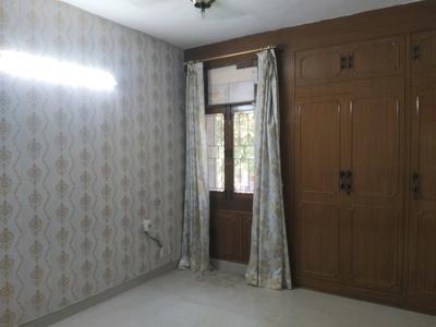 Bedroom Image of 1600 Sq.ft 3 BHK Apartment / Flat for sale in Panchwati Apartment, Vikaspuri New Delhi for Rs. 27000000
