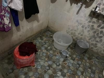 Bathroom Image of 579 Sq.ft 2 BHK Apartment / Flat for sale in Shahdara New Delhi for Rs. 3990000