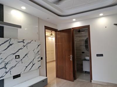 Bedroom Image of 1800 Sq.ft 3 BHK Builder Floor for sale in Paschim Vihar New Delhi for Rs. 37500000