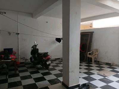 Car Garage Image of 1800 Sq.ft 7 BHK Independent House for sale in Sector 13 Gurgaon for Rs. 20000000