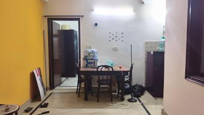 Living Room Image of 900 Sq.ft 2 BHK Builder Floor for rent in Arjun Nagar New Delhi for Rs. 28000