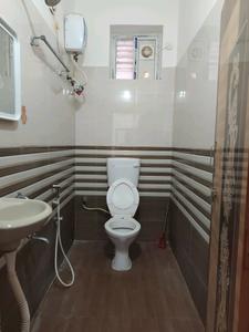 Common Bathroom Image of 1110 Sq.ft 2 BHK Apartment / Flat for rent in Kondapur Hyderabad for Rs. 30000