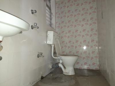 Bathroom Image of 871 Sq.ft 2 BHK Apartment / Flat for sale in Magnolia City, Barasat Kolkata for Rs. 2025000