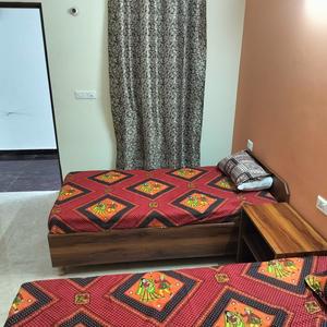 Bedroom Image of Maa Sarswati PG in Sector 35, Noida