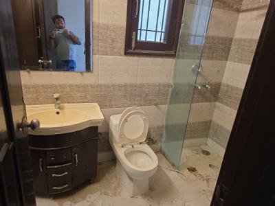 Image of 4400 Sq.ft 4.5 BHK Apartment / Flat for sale in Rajouri Garden, New Delhi for Rs. 60000000
