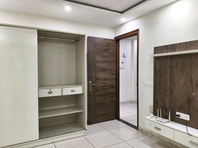 Bedroom Image of 1300 Sq.ft 2 BHK Builder Floor for rent in Sector 69 Gurgaon for Rs. 26000