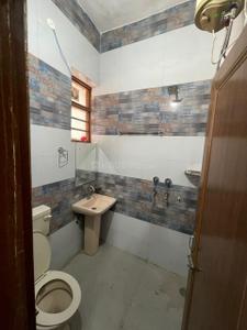 Bathroom Image of 200 Sq.ft 1 RK Independent House for rent in GBP Crest I, Bhago Majra Mohali for Rs. 10000