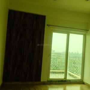 Bedroom Image of 1150 Sq.ft 3 BHK Apartment / Flat for rent in Migsun Twiinz, Eta II Greater Noida for Rs. 23000