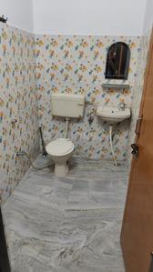 Bathroom Image of 1500 Sq.ft 1 BHK Apartment / Flat for rent in Jagatpura Jaipur for Rs. 14500