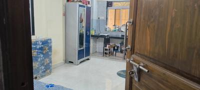Balcony Image of 350 Sq.ft 1 RK Apartment / Flat for rent in Andheri West Mumbai for Rs. 6500