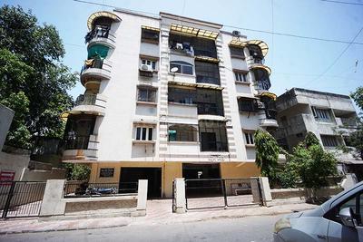 Image of 2025 Sq.ft 4 BHK Apartment / Flat for sale in Maninagar, Ahmedabad for Rs. 11800000