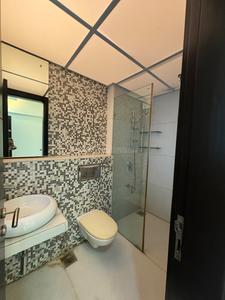 Bathroom Image of 2500 Sq.ft 4 BHK Builder Floor for rent in Raheja Atlantis, Lower Parel Mumbai for Rs. 500000