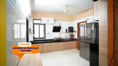 Kitchen Image of 1612 Sq.ft 4 BHK Apartment / Flat for sale in Pramukh Abode, Sargasan Gandhinagar for Rs. 21500000