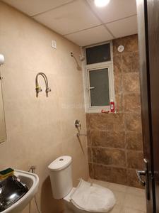 Bathroom Image of 1850 Sq.ft 3 BHK Apartment / Flat for rent in Omaxe The Palace, Gomti Nagar Lucknow for Rs. 60000
