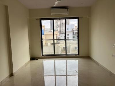Living Room Image of 680 Sq.ft 2 BHK Apartment / Flat for sale in Sindhi Society, Chembur Mumbai for Rs. 23500000