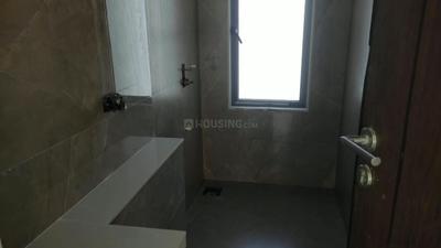 Bathroom Image of 1050 Sq.ft 3 BHK Apartment / Flat for sale in Arkade Eden, Malad West Mumbai for Rs. 39000000