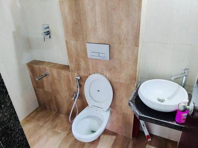 Bathroom Image of No Brokerage Paying Guest in Malad East, Mumbai