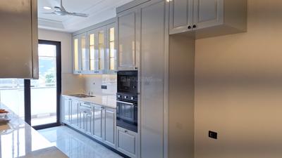 Kitchen Image of 2200 Sq.ft 4 BHK Builder Floor for sale in Sector 67 Gurgaon for Rs. 30000000