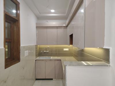 Kitchen Image of 1000 Sq.ft 2 BHK Apartment / Flat for sale in Shalimar Garden Ghaziabad for Rs. 6100000