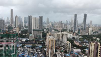 Balcony Image of 1000 Sq.ft 2 BHK Apartment / Flat for sale in Monte South, Byculla Mumbai for Rs. 47000000