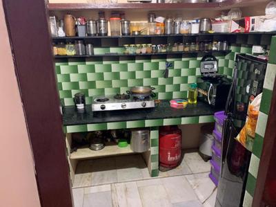 Kitchen Image of 1000 Sq.ft 2 BHK Apartment / Flat for sale in Old Delhi New Delhi for Rs. 4500000