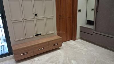 Bedroom Image of 1800 Sq.ft 3 BHK Builder Floor for sale in Vikaspuri New Delhi for Rs. 31500000