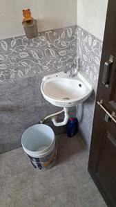Bathroom Image of 850 Sq.ft 2 BHK Apartment / Flat for rent in Nande Pune for Rs. 18000